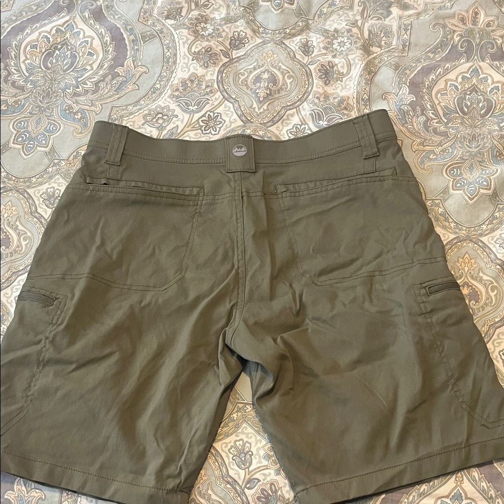 Wrangler Men's Cargo Shorts in Olive - Picture 4 of 4